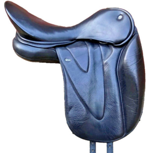 Size wow dressage saddle - wow,