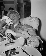 Singer actor entertainer Tommy Steele sleeping a chair semi acoust- Old Photo