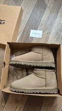Size 5 Antelope Brown UGG Mini
