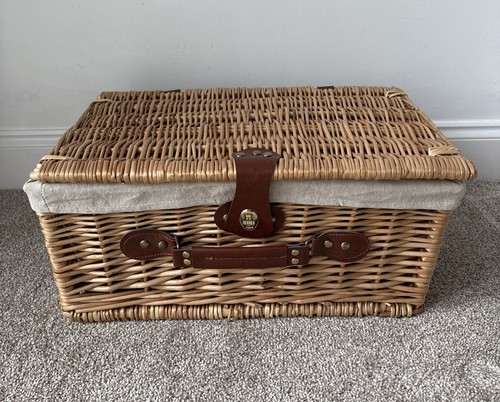 Wicker lined hamper - wicker,