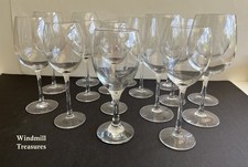 LOT 16 LARGE STEM RED WHITE