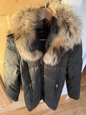 Weekend Max Mara olive green Down Parka With fur Trimmed Detachable hood Size 10
