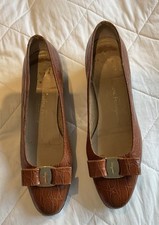 Salvatore Ferragamo Shoes Vara Tan Brown 