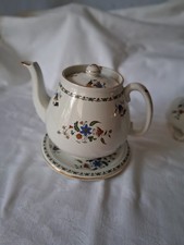Shelley Teapot, with Stand, Chelsea Pattern 15cm high