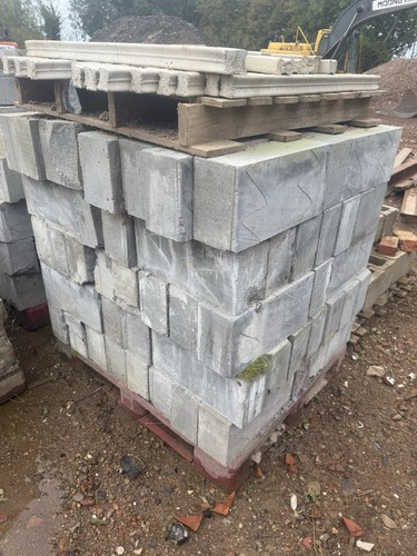 140mm thermalite strength - thermalite, hi-strength
