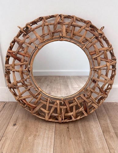 Round woven rattan - round, wall