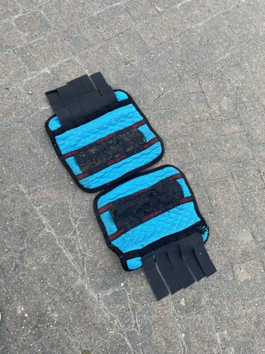 Large full pair of - full, magnetic