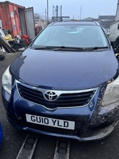 TOYOTA Avensis T270 5 Doors