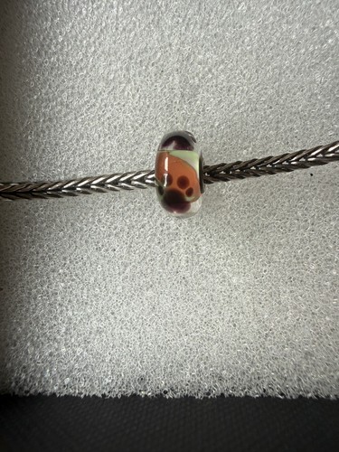 Trollbeads unique paw print