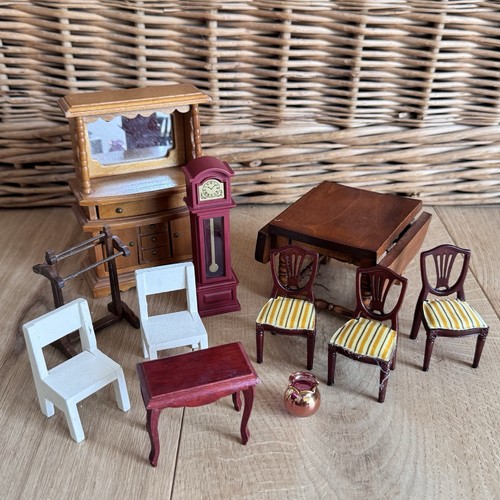 Vintage wooden dollhouse - vintage,