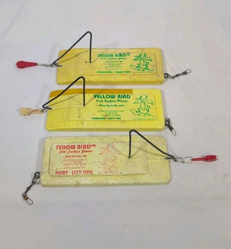 Yellow bird side surface - yellow,