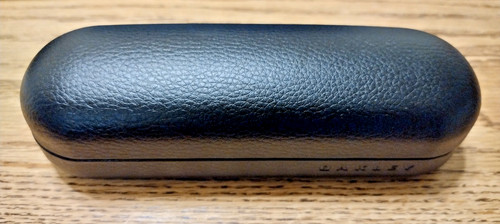 Oakley black hard clamshell - hard,