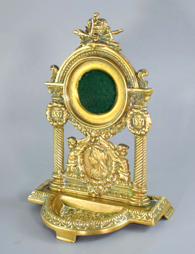 Antique bronze queen victoria - bronze,