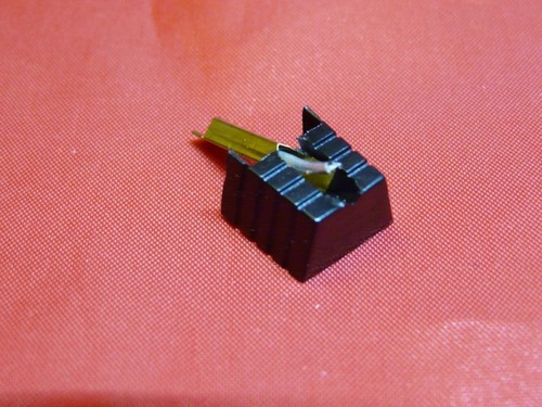 Diamond stylus suitable - , for