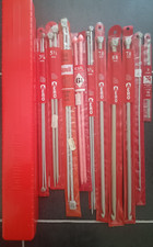 Vintage Red Plastic Knitting Needle Box 5 Pairs Of Needles 6 Crochet Hooks Aero