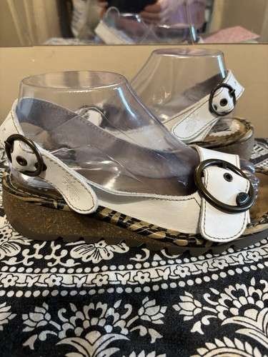 Fly london white - tram, sandals