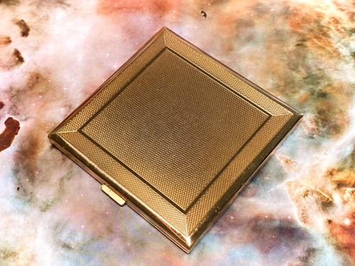 Asme swiss square gold - swiss,