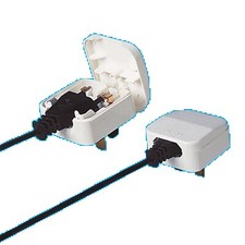  5A Fused 2 Pin EU To UK Plug