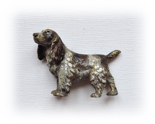 Viennese bronze dog - , spaniel