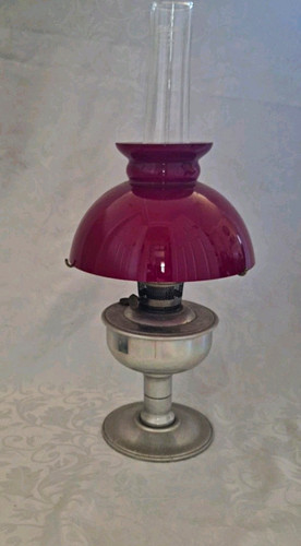Vintage aladdin oil lamp - no,