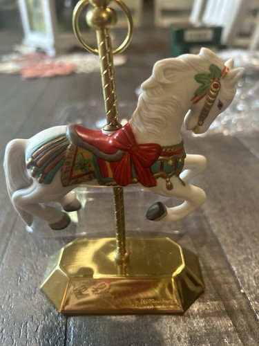 Vtg hallmark keepsake - hallmark,