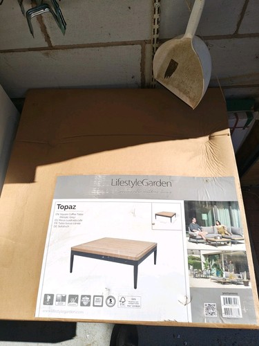 Lifestyle garden topaz - lifestyle, dark