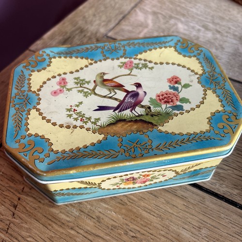 Vintage biscuit tin peek frean - vintage,