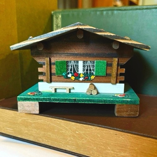 Vintage mapsa swiss chalet - vintage,
