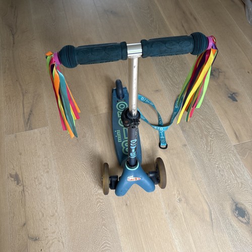 Mini micro deluxe scooter used - deluxe,