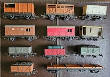 11 Vintage Tri-ang 00 Gauge