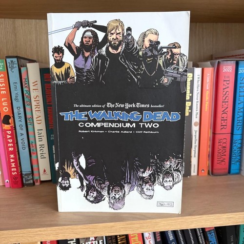 The walking dead - walking, compendium