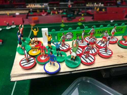 Subbuteo job lot 4 - lot, zombie