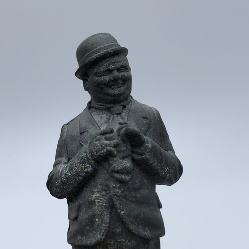 Laurel and hardy cameo - and,