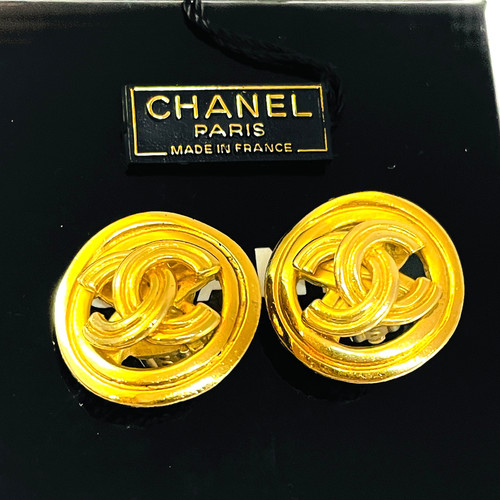 Chanel 96p coco mark cross - chanel,