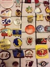   SPEEDWAY BADGES X 100  MIXED 