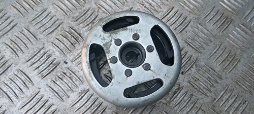 Yamaha rs100 fly wheel - yamaha,