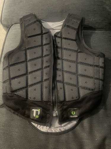 Champion ti22 body protector - champion,