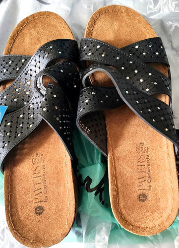 New pavers wedge sandles - new, size
