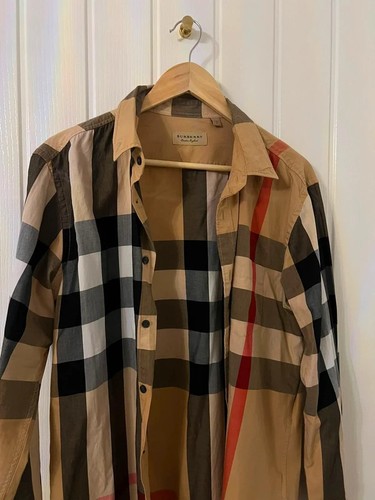 Burberry london england iconic - burberry,