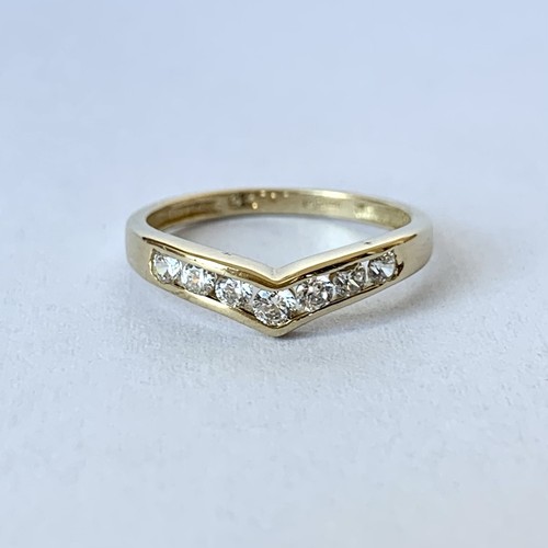 Wishbone 9ct gold ring - wishbone, cz