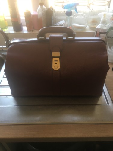 Rochas paris doctors bag - doctors, free