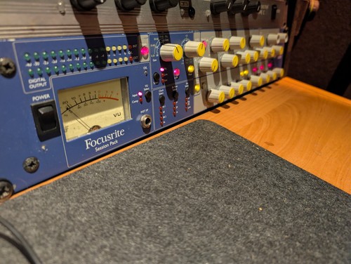 Focusrite isa 220 session - isa, pack