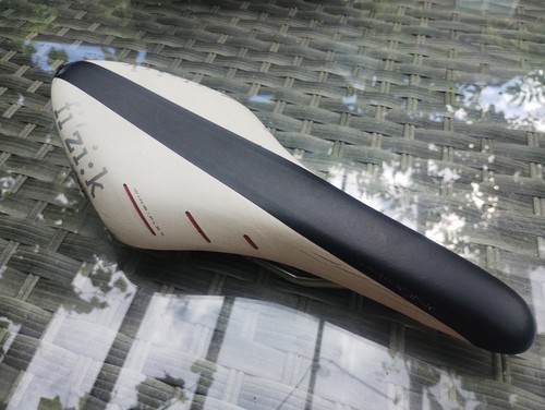 Fizik arione saddle - arione,