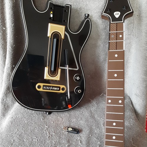 Guitar hero live for ps4 - guitar,