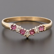 9ct Yellow Gold Ruby & Diamond