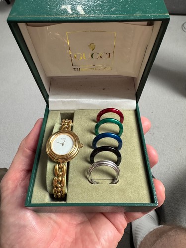 Gucci 1100 lady s - gucci, lady's