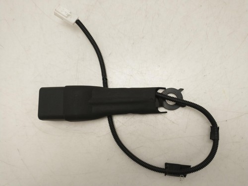 Toyota yaris seat belt - yaris,