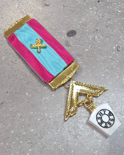 Mark past masters breast jewel - mark,