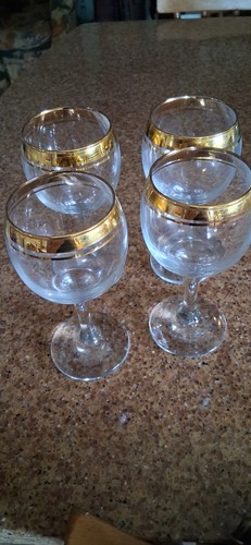 Rayware gold wine glasses - 4,
