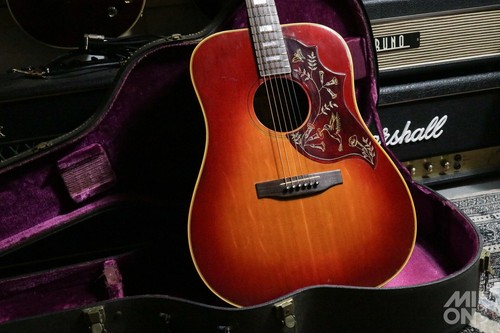 Gibson hummingbird 1973 1975 - gibson,